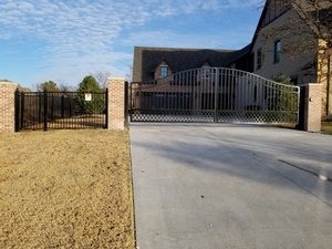 driveway gate installation